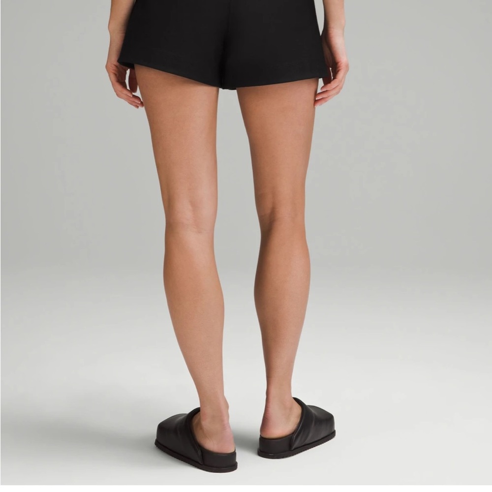 Utilitech Relaxed Fit HR Short 3.5” - Picture 2 of 4